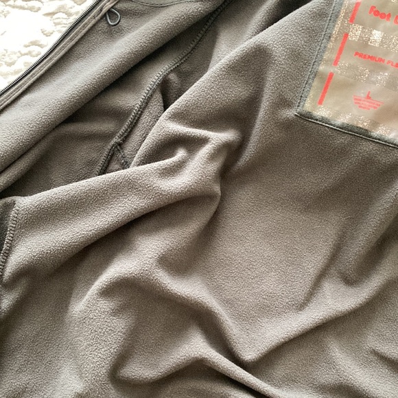 Warm fleece zip-up - Picture 5 of 5